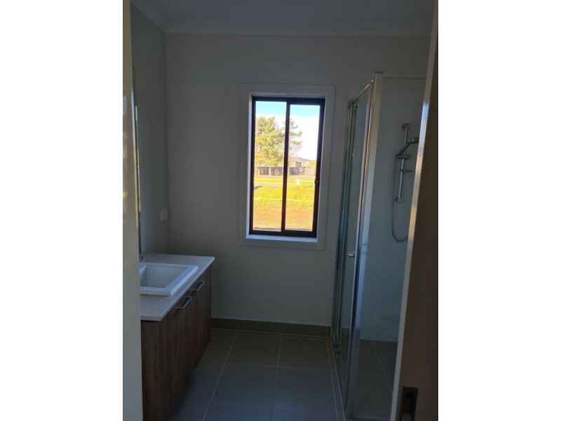 27 Danzig Street, Kalkallo VIC 3064