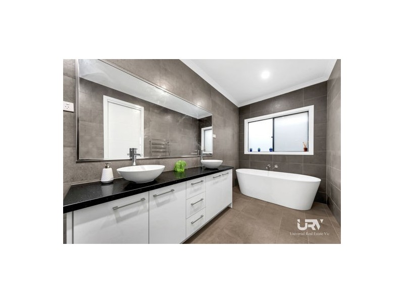 6 Eltes Street, Kalkallo VIC 3064