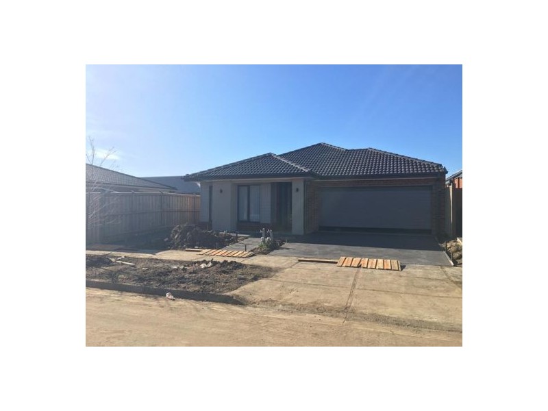 19 Littlewick Parade, Mickleham VIC 3064