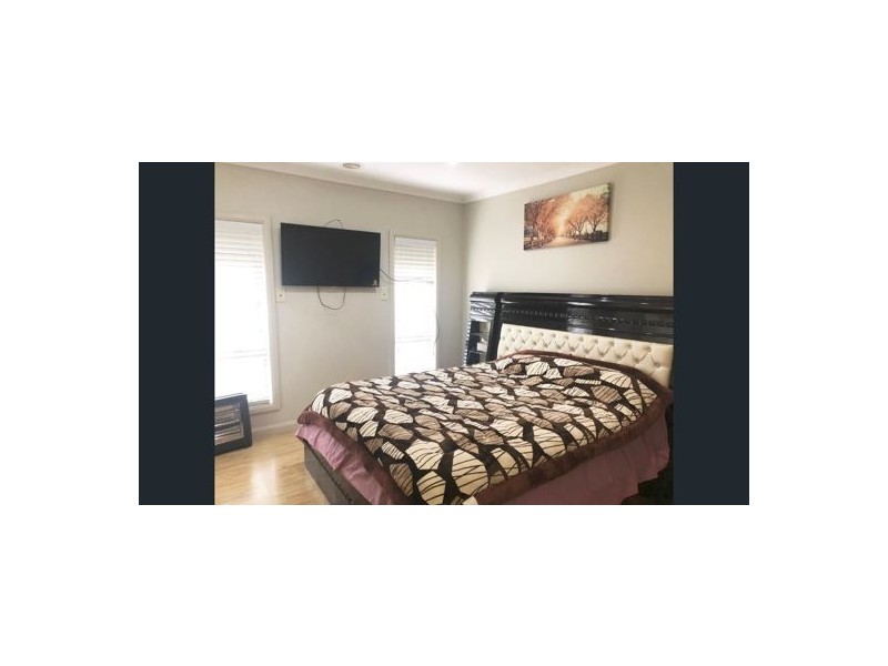 15 Crosskeys Road, Craigieburn VIC 3064