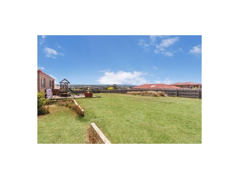 25 Aurina Drive, Wallan VIC 3756