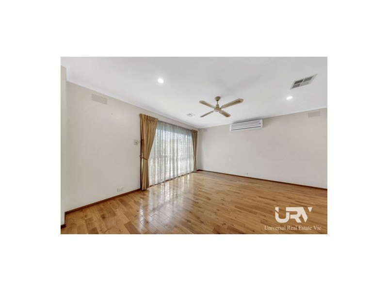 22 Benston Street, Craigieburn VIC 3064