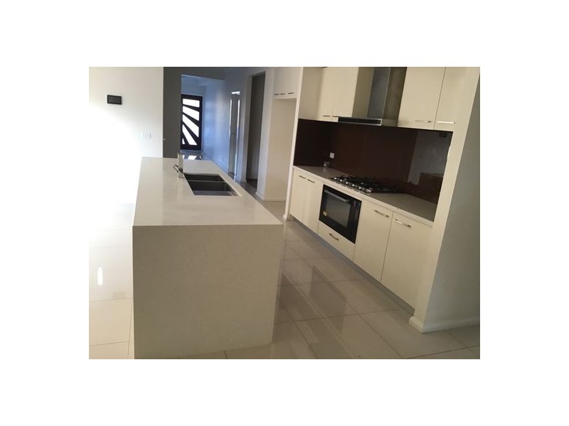 38 Fortitude Drive, Craigieburn VIC 3064