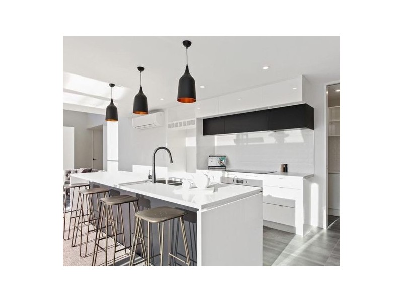 2/90 Bentinck Street, Wallan VIC 3756