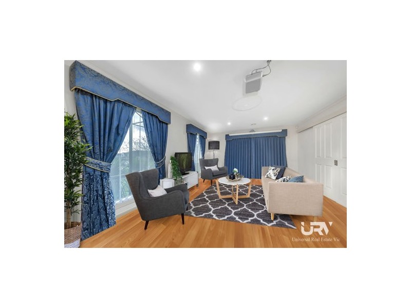 9 Ninnis Court, Roxburgh Park VIC 3064