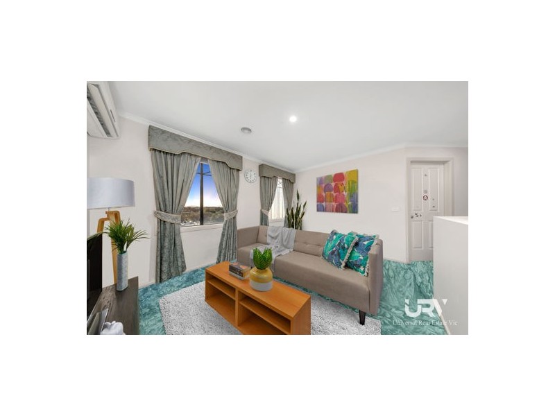 9 Ninnis Court, Roxburgh Park VIC 3064