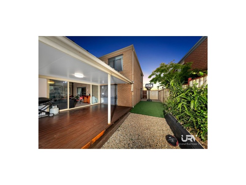 9 Ninnis Court, Roxburgh Park VIC 3064
