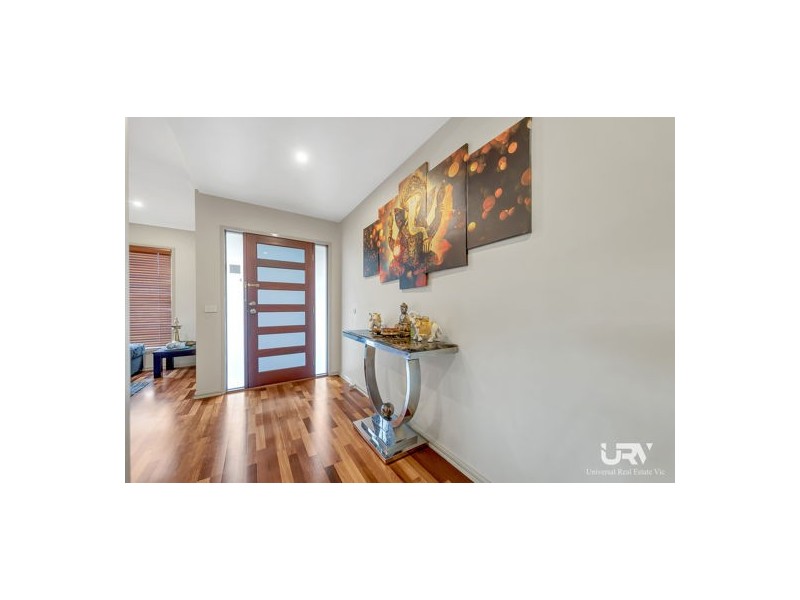 5 Brambuk Avenue, Craigieburn VIC 3064