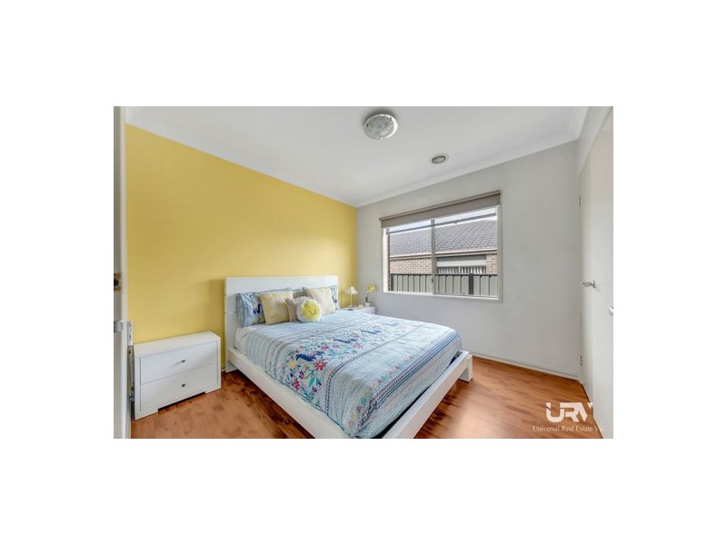 5 Brambuk Avenue, Craigieburn VIC 3064