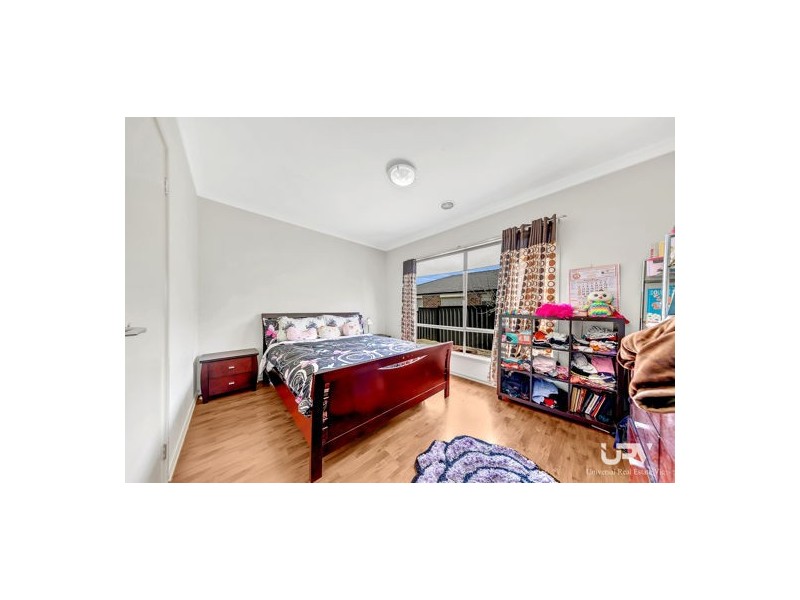 5 Brambuk Avenue, Craigieburn VIC 3064