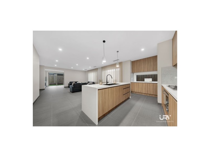 46 Harfield Avenue, Mickleham VIC 3064