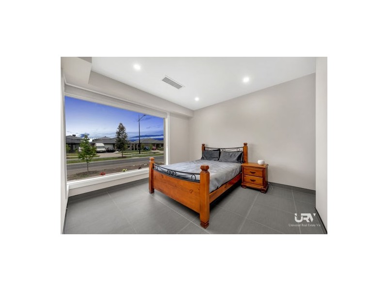 46 Harfield Avenue, Mickleham VIC 3064