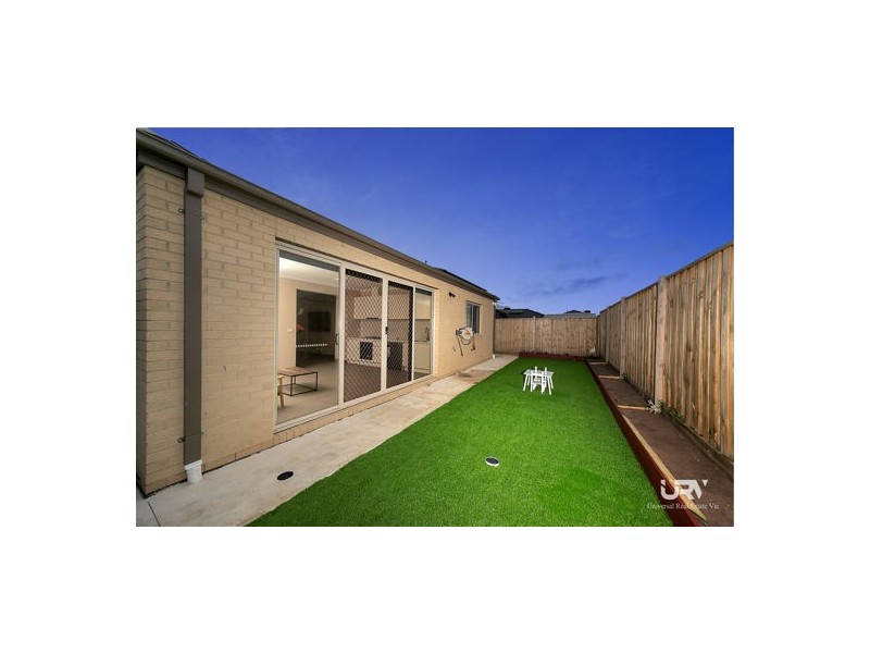 46 Harfield Avenue, Mickleham VIC 3064