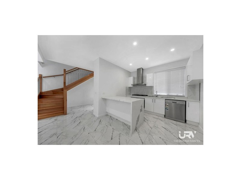 2/37 Liverpool Road, Kilsyth VIC 3137