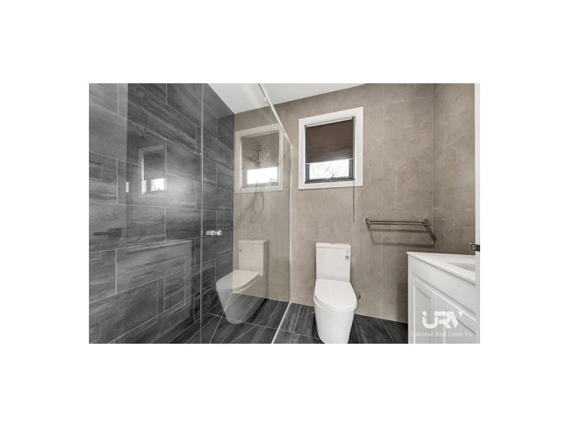 2/37 Liverpool Road, Kilsyth VIC 3137