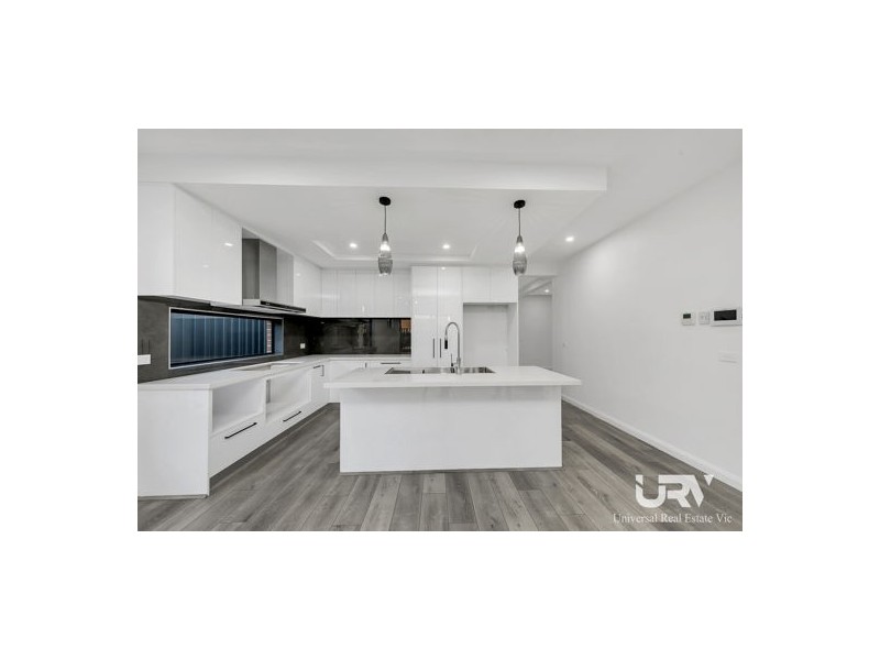 19 Coronado Avenue, Craigieburn VIC 3064