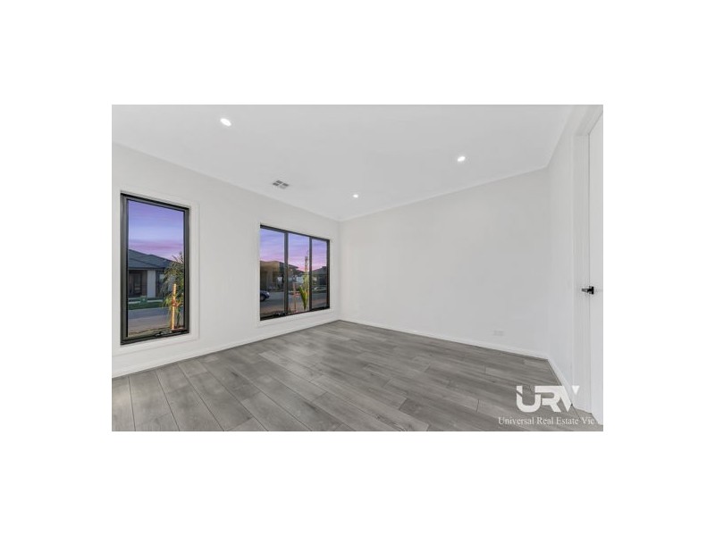 19 Coronado Avenue, Craigieburn VIC 3064