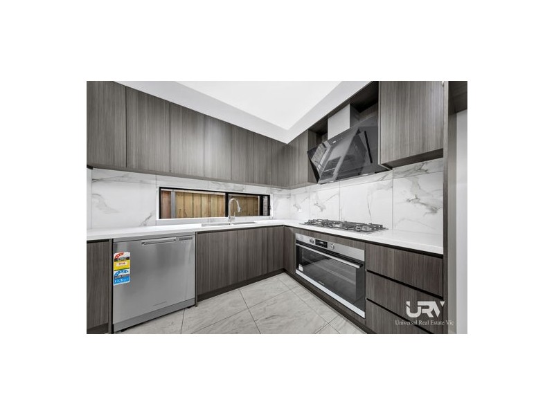 27 Weymouth Circuit, Donnybrook VIC 3064