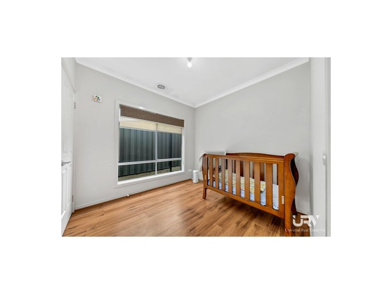 14 Brambuk Avenue, Craigieburn VIC 3064