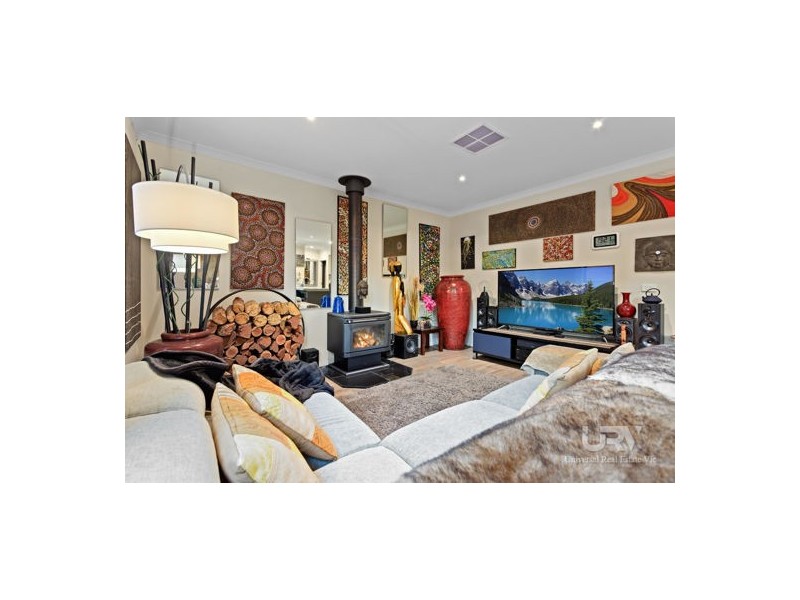 13 Gardner Terrace, Craigieburn VIC 3064