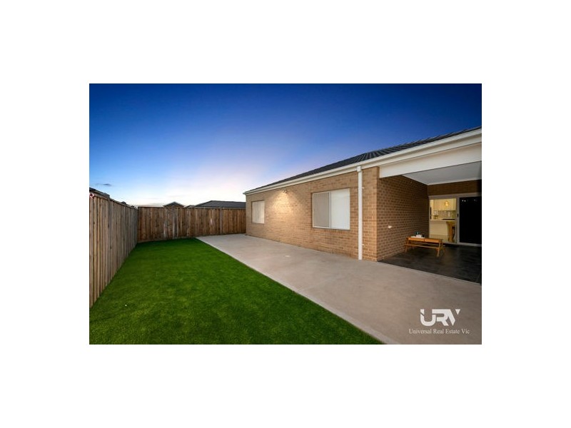 9 Winkler Street, Mickleham VIC 3064