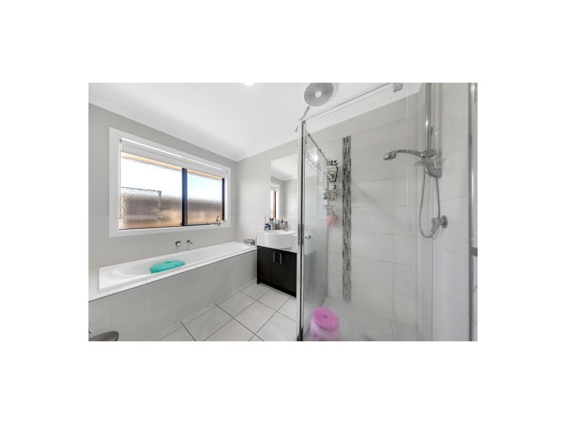 24 Edenvale Boulevard, Wollert VIC 3750