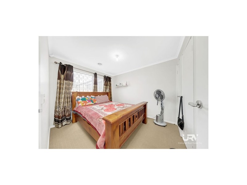 48 Mulberry Pass, Craigieburn VIC 3064