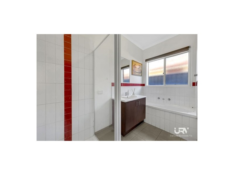 6 Gippsland Way, Craigieburn VIC 3064
