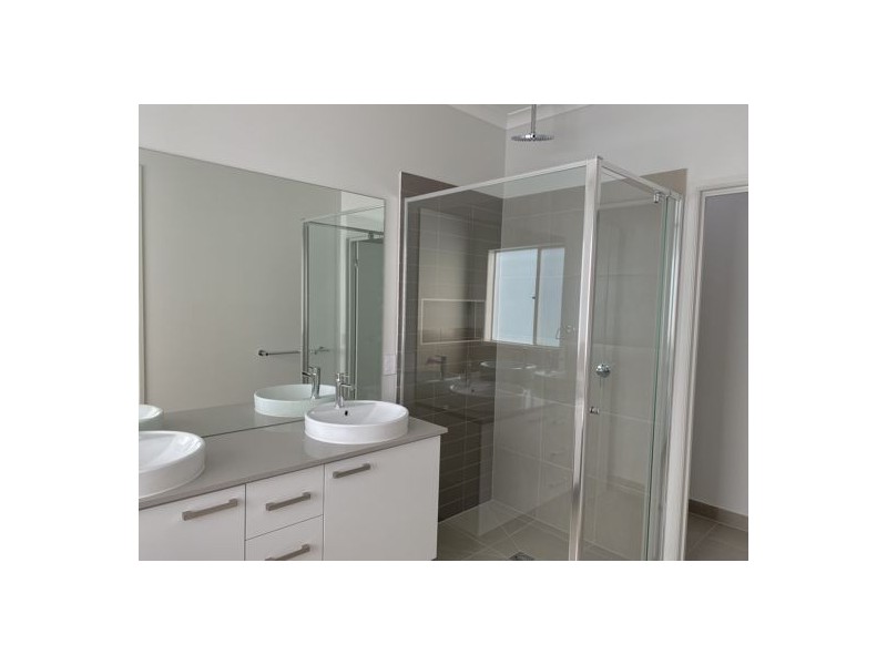 40 Faraday Street, Mickleham VIC 3064