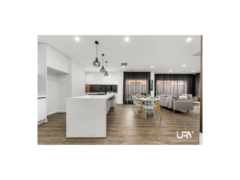 21 Coronado Avenue, Craigieburn VIC 3064