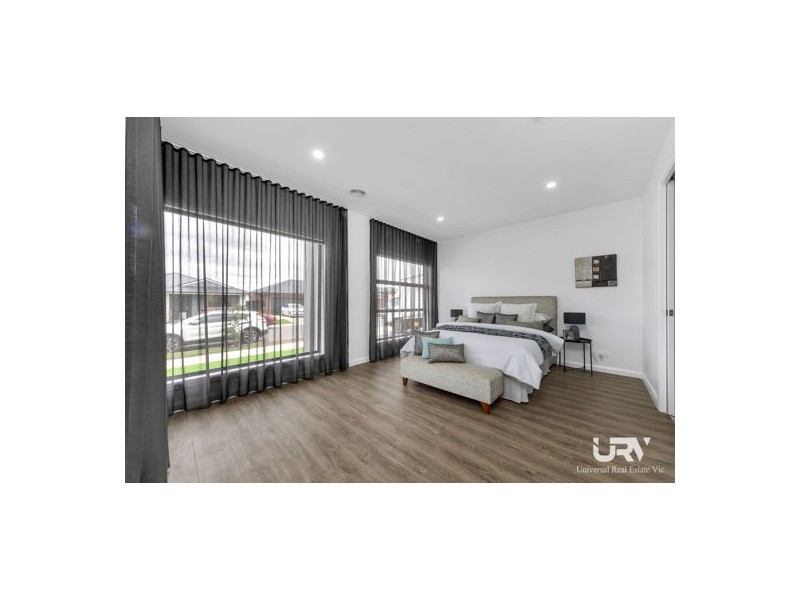 21 Coronado Avenue, Craigieburn VIC 3064