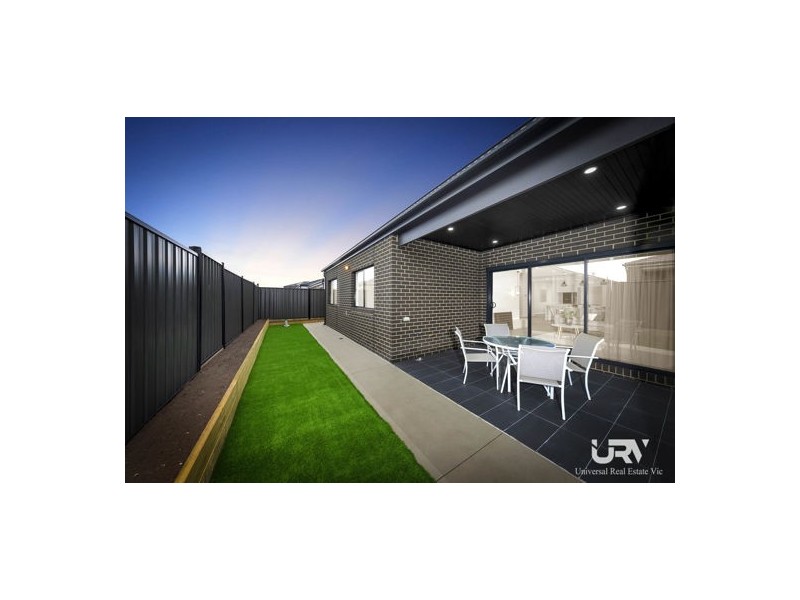 21 Coronado Avenue, Craigieburn VIC 3064