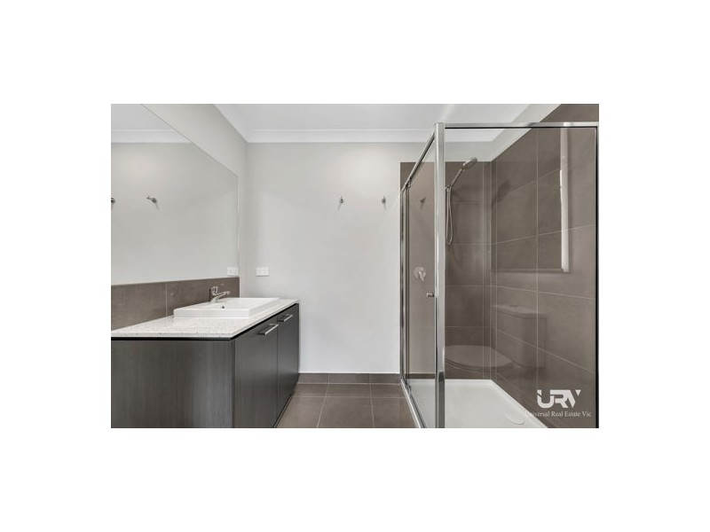 25 Weston Street, Mickleham VIC 3064