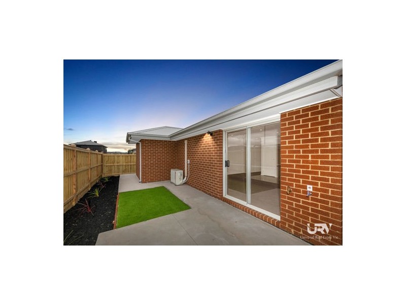 25 Weston Street, Mickleham VIC 3064