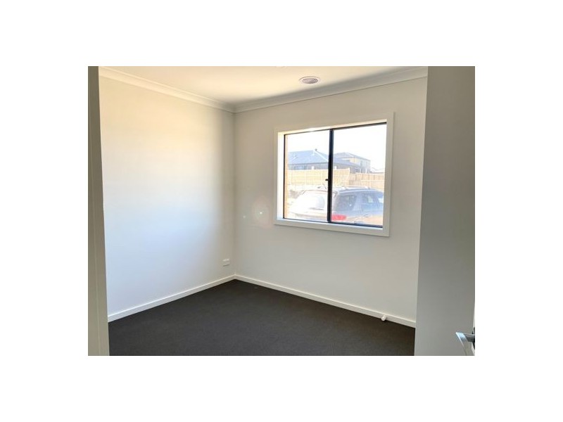 14 Peanut Avenue, Mickleham VIC 3064