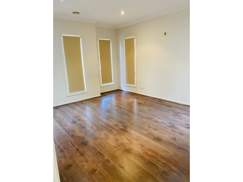 18 Watergum Avenue, Craigieburn VIC 3064