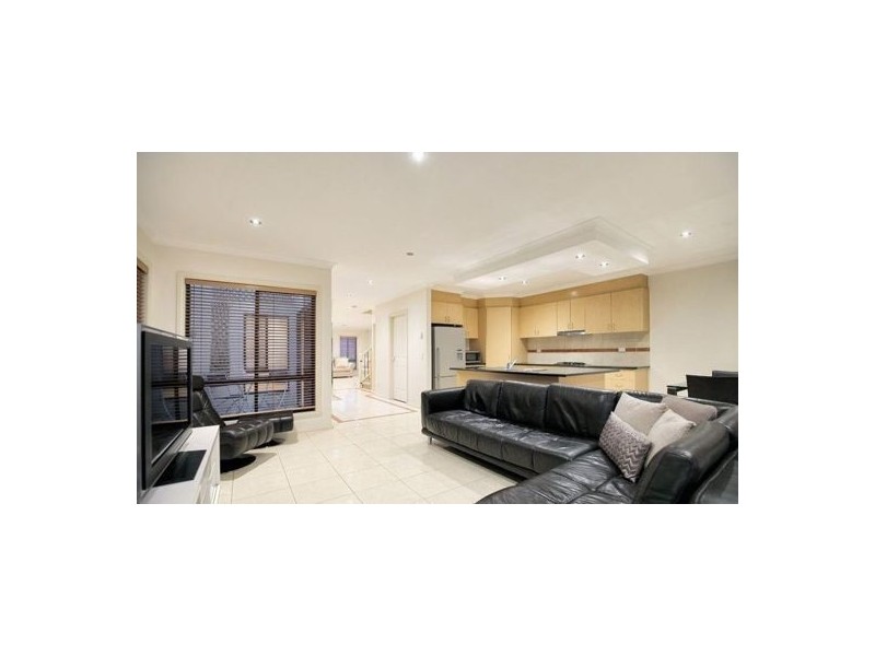 44 Sandover Drive, Roxburgh Park VIC 3064
