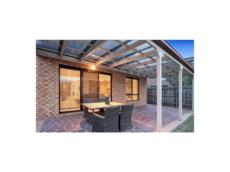 44 Sandover Drive, Roxburgh Park VIC 3064