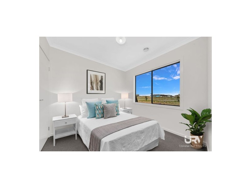 4 Vecot street, Tarneit VIC 3029