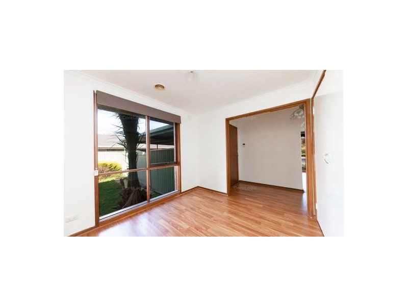 98 Hanson Road, Craigieburn VIC 3064