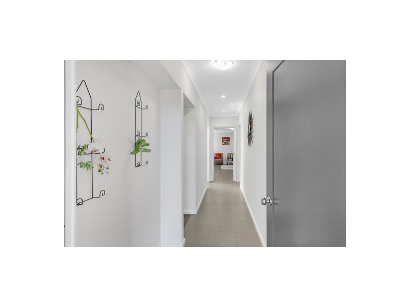 13 Eveline Street, Craigieburn VIC 3064