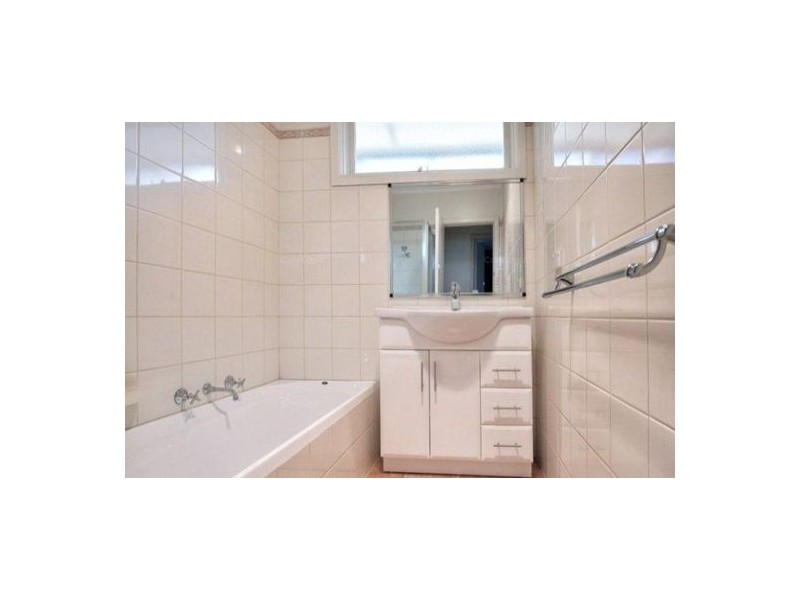 9 Hamilton Street, Craigieburn VIC 3064