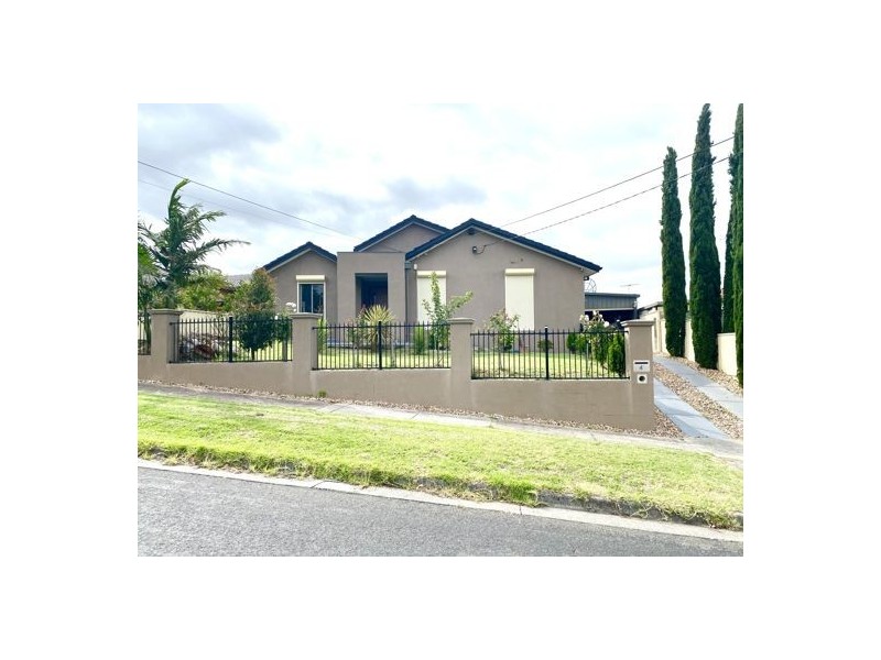 4 Ninda Court, Westmeadows VIC 3049