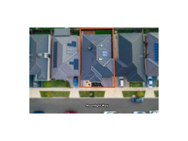 35 Moonlight Way, Mickleham VIC 3064