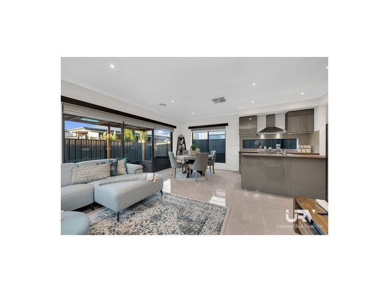 20 Viewmont Avenue, Craigieburn VIC 3064