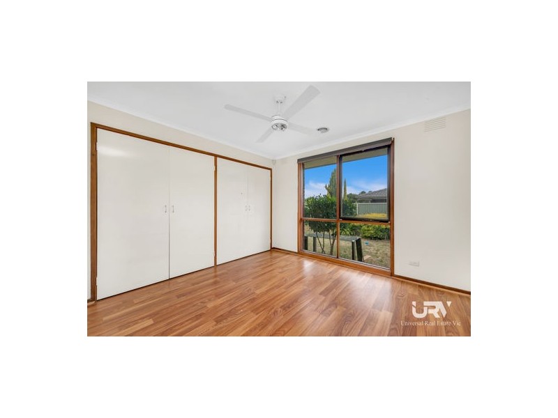 98 Hanson Road, Craigieburn VIC 3064