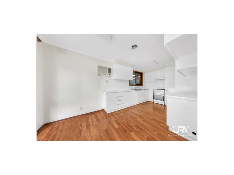 98 Hanson Road, Craigieburn VIC 3064