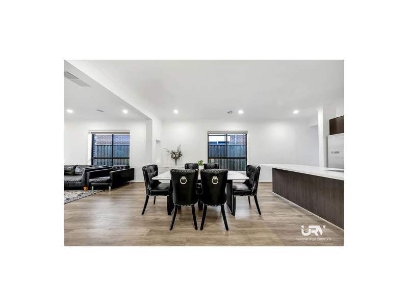 54 Adoquin Street, Doreen VIC 3754