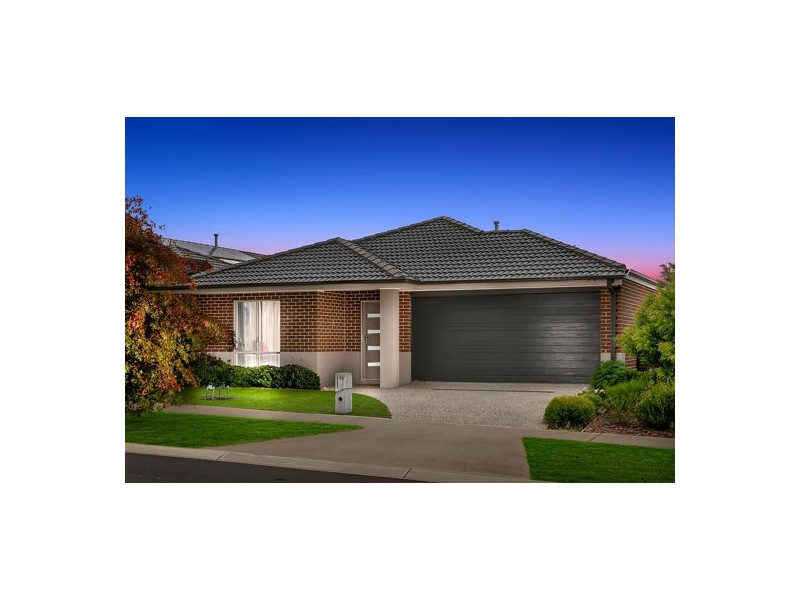 49 Golf Links Drive, Beveridge VIC 3753