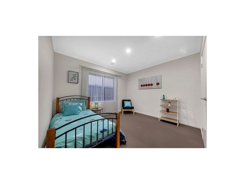 49 Golf Links Drive, Beveridge VIC 3753